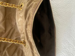 Bolso Prada Acolchado Cadena Dorado