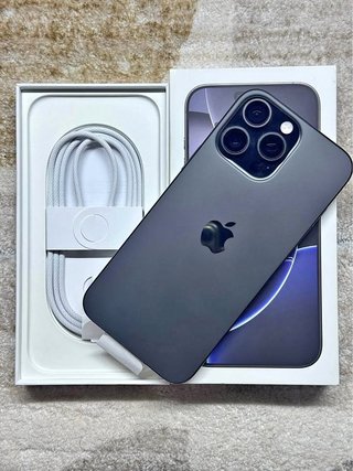 iPhone 16 Pro Max Negro