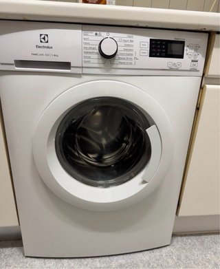 Lavadora electrolux y Frigorífico Panasonic OFERTA