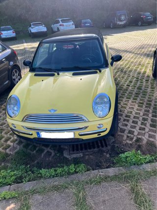 MINI Cooper 2004