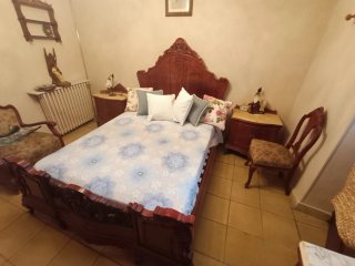 Dormitorio completo madera oscura