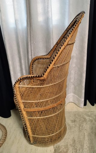 Sillón de mimbre