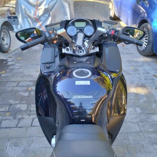 Kawasaki GTR 1400 (2010)