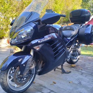 Kawasaki GTR 1400 (2010)