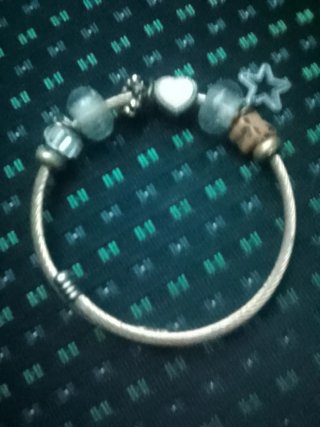 Pulsera Pandora con Abalorios
