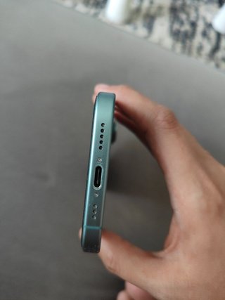 iPhone 16 128GB