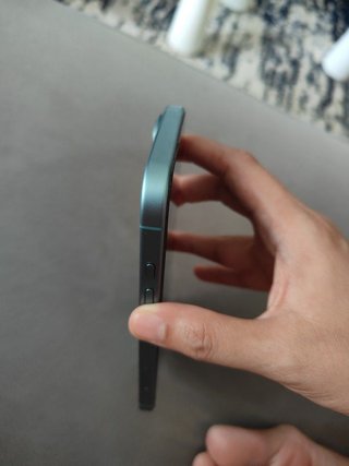 iPhone 16 128GB