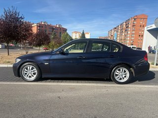 BMW  320d