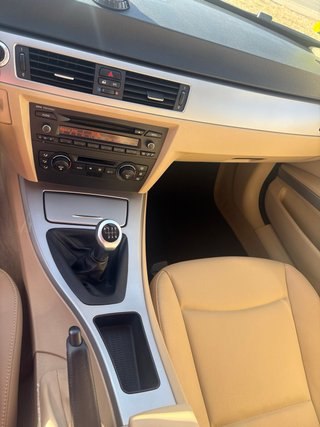 BMW  320d