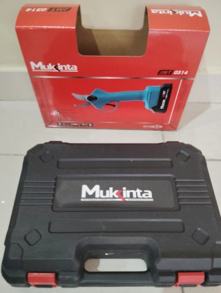 Tijeras de Podar a Batería Mukinta nueva a estrena