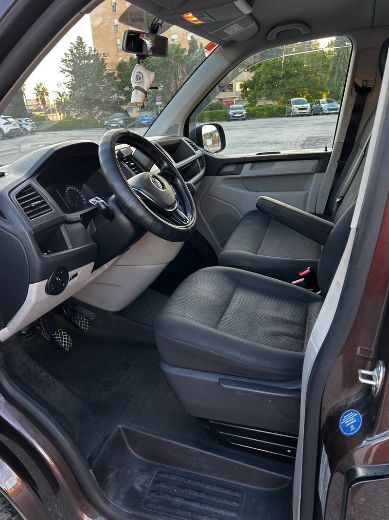 Volkswagen Caravelle 2018, foto 2