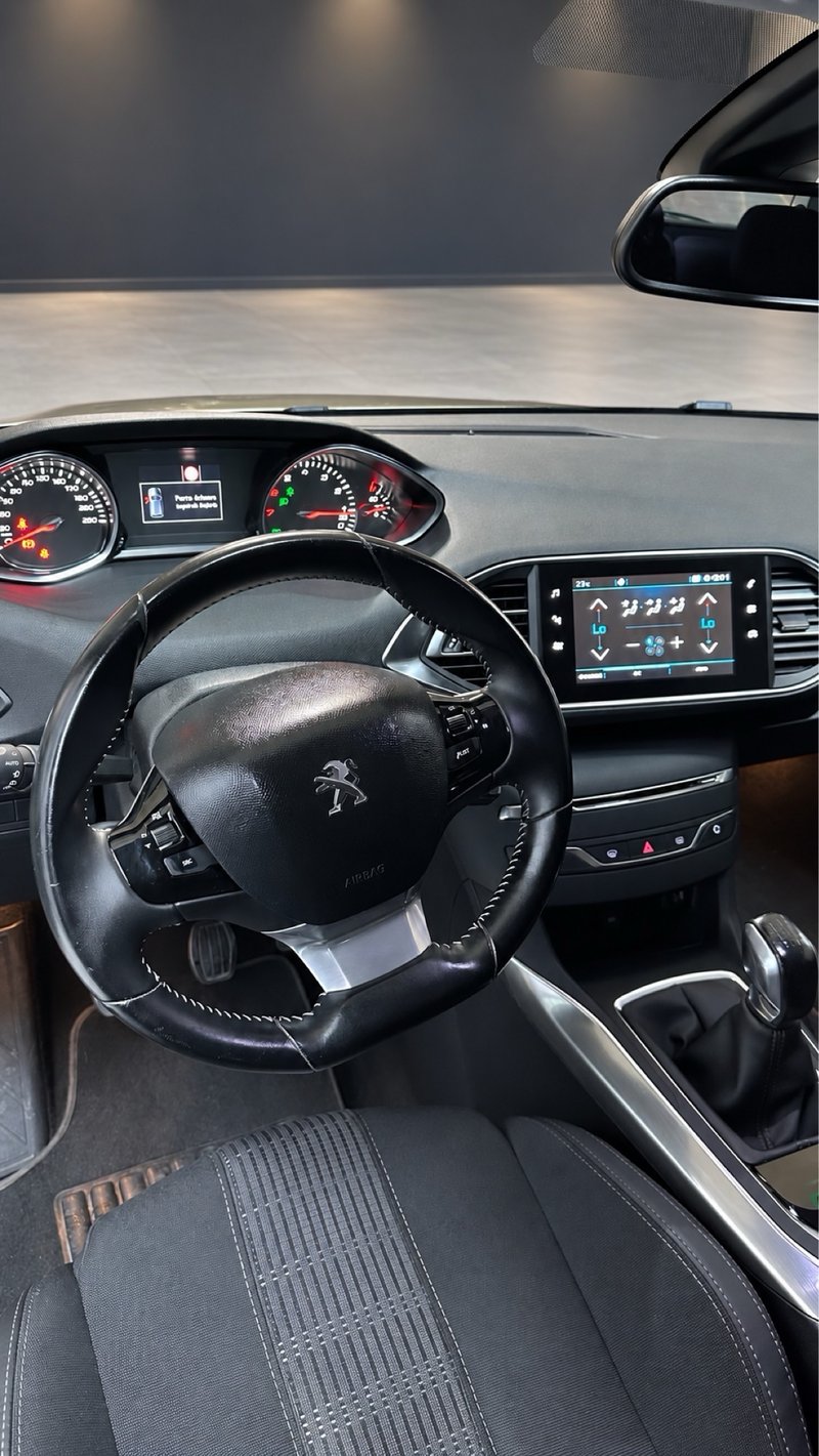 Peugeot 308 1.2 Pure Tech S&S Allure 5p 2018, foto 8
