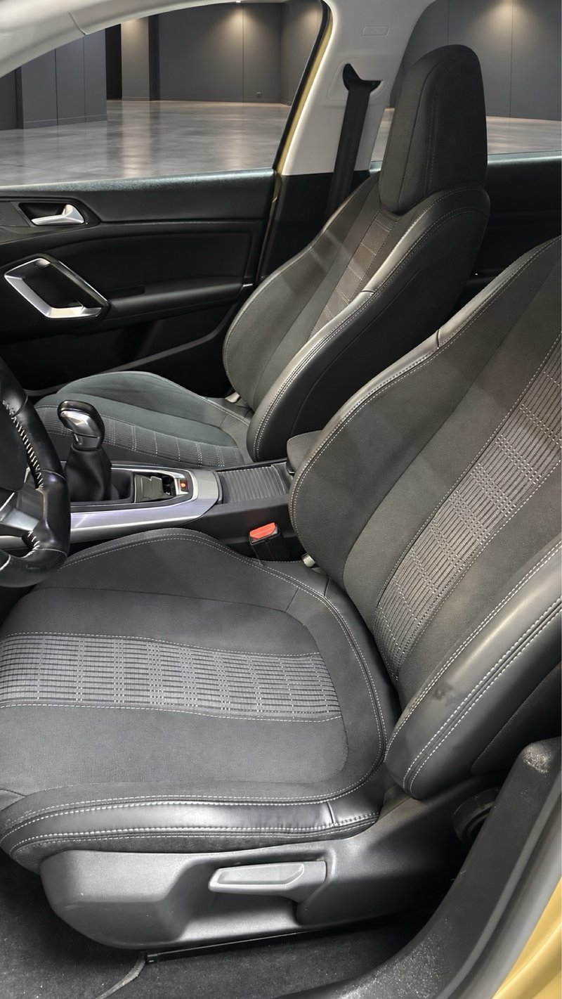 Peugeot 308 1.2 Pure Tech S&S Allure 5p 2018, foto 10