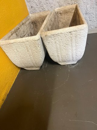 2 Jardineras de Granito