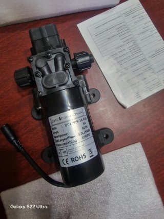 Bomba de agua GEINNOVA 12V 100PSI