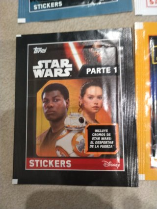 Lote 4 paquetes cromos Star Wars sin abrir