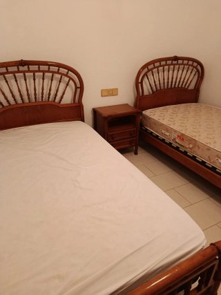 2 camas 105cm + mesita noche madera