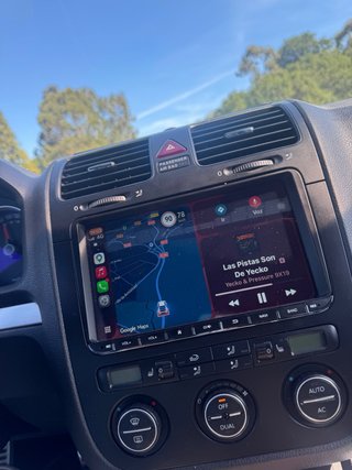 Radio 2DIN para Golf V con CarPlay