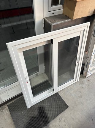 Ventana corredera aluminio blanca 90cm alto x 86cm
