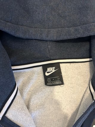 Sudadera Nike con capucha y cremallera