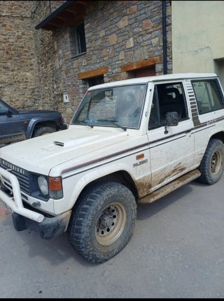 Mitsubishi pajero 1989