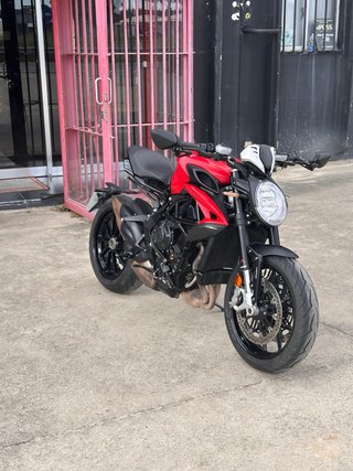 MV Agusta Dragster Rosso A2