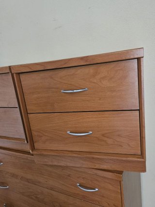 Cómoda y Mueble Auxiliar de Dormitorio