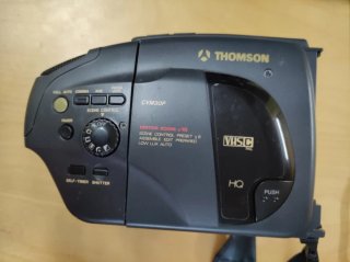 Videocámara Thomson CVM30P con accesorios