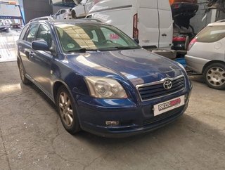 Toyota 17452 faro sin ref avensis berlina 2.2 d-4d