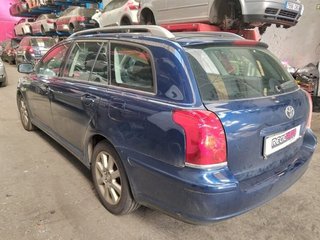 Toyota 17452 faro sin ref avensis berlina 2.2 d-4d