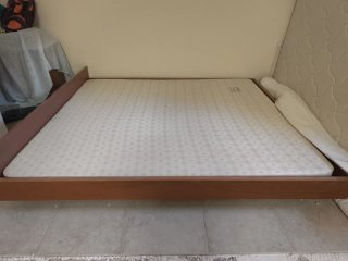 Cama con Colchón de 1,80m
