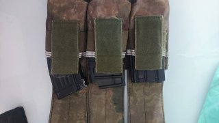 Tasca porta caricatori Molle ATACS FG