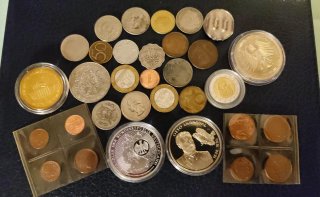 Lote monedas y medallas varios países