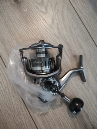 Carrete de Pesca Spinning Bearking 6000