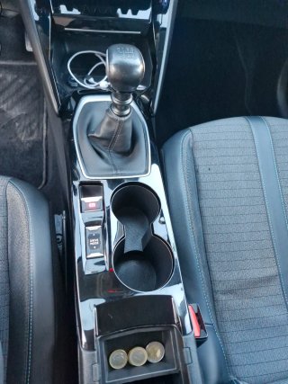 Peugeot 208 2021