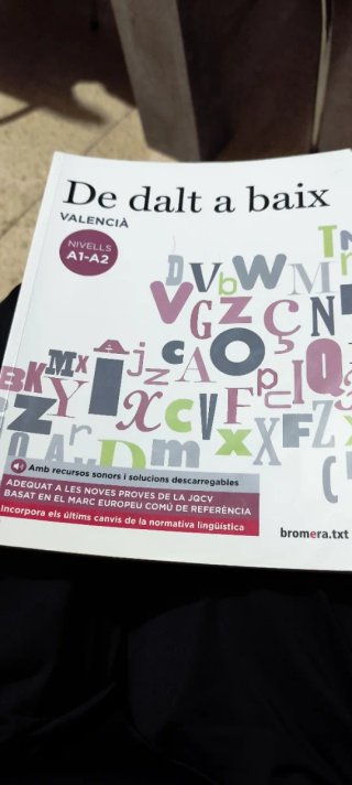 Libro de valenciano A1A2