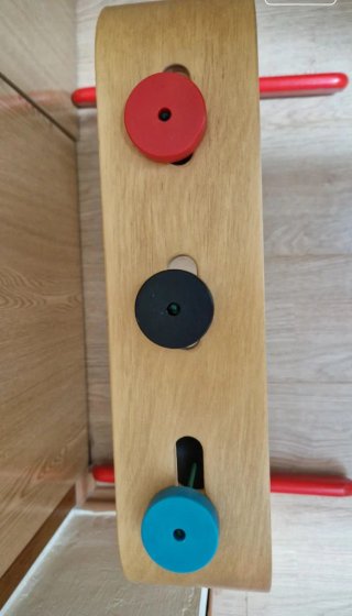 Gimnasio para bebé de madera IKEA