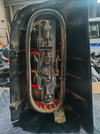 Piloto Trasero Izquierdo Mercedes Vito W638