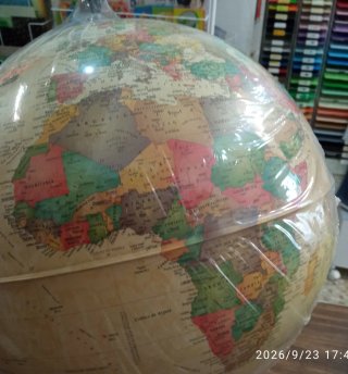 Globo Terráqueo con Luz