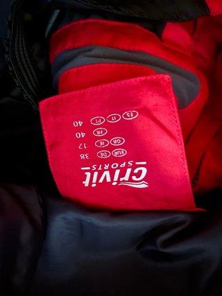Chaqueta de nieve rosa