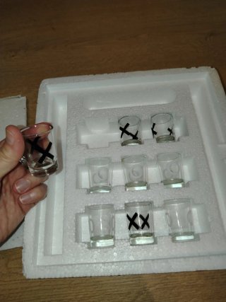 Juego 3 en Raya con Vasos de Chupito