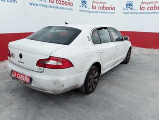 Faro antiniebla skoda 3t0941700 superb ii 22550521
