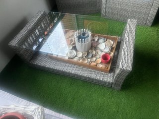 Mesa de jardín cristal y ratán