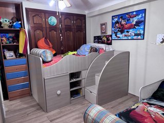 Vendo piso bajo en el centro