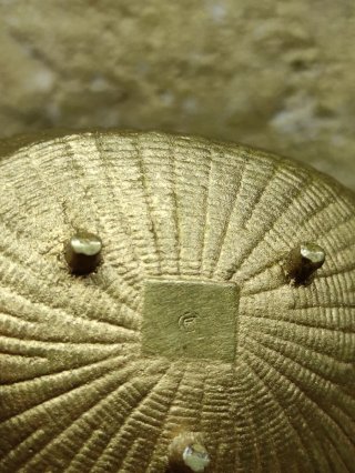 Antiguo vaciabolsillos bronce latón dorado