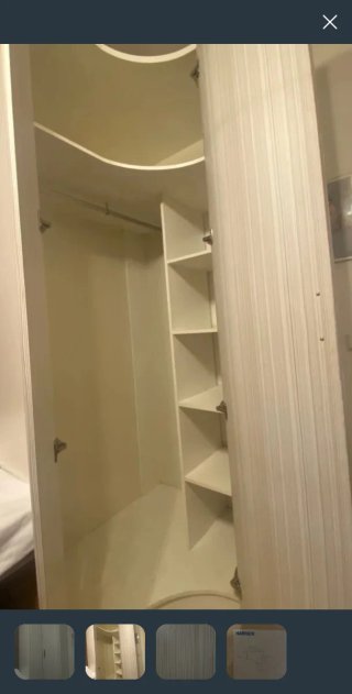 Armario Rinconero de Madera. Medidad en foto