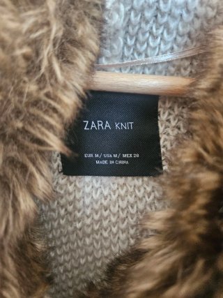Abrigo Capa de Punto Zara Beige Talla M