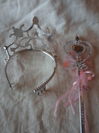 Corona y varita de princesa