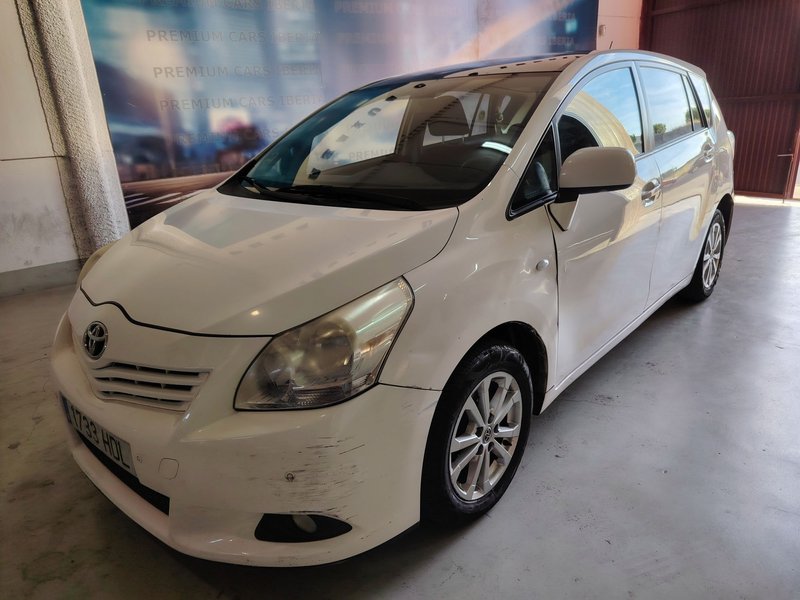 Toyota Corolla Verso 2011