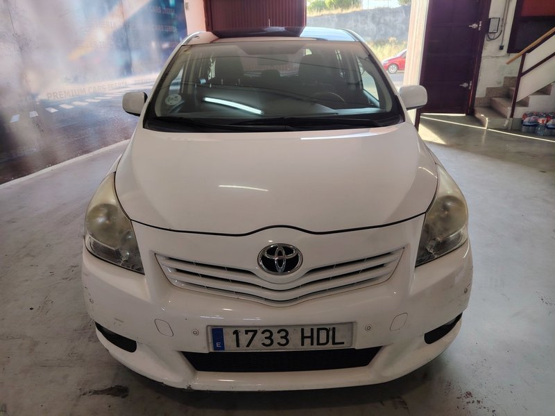 Toyota Corolla Verso 2011, foto 2